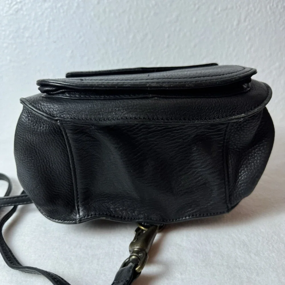 Vintage Fossil Black Leather Backpack Cinch Bag Purse Key Zipper Classic Minimal